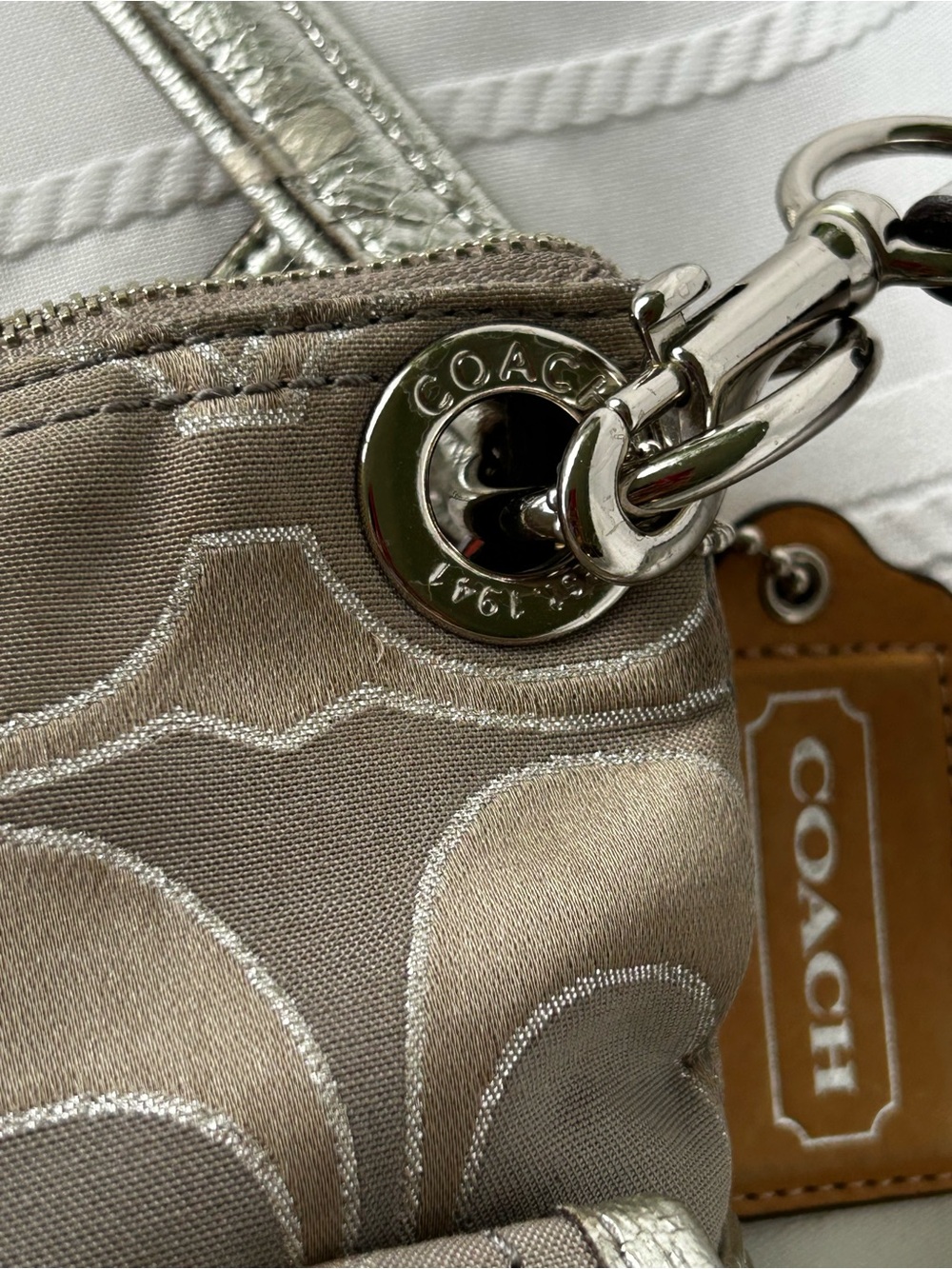 Coach Poppy Crossbody Shoulder Bag Gray Beige Sateen Silver Leather Buckles Pink - Picture 3 of 16